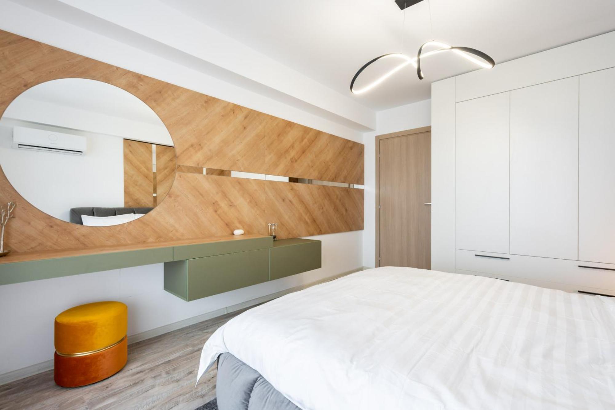 Classy Sassy - Elegant Escape In Timpuri Noi Bucharest Exterior photo